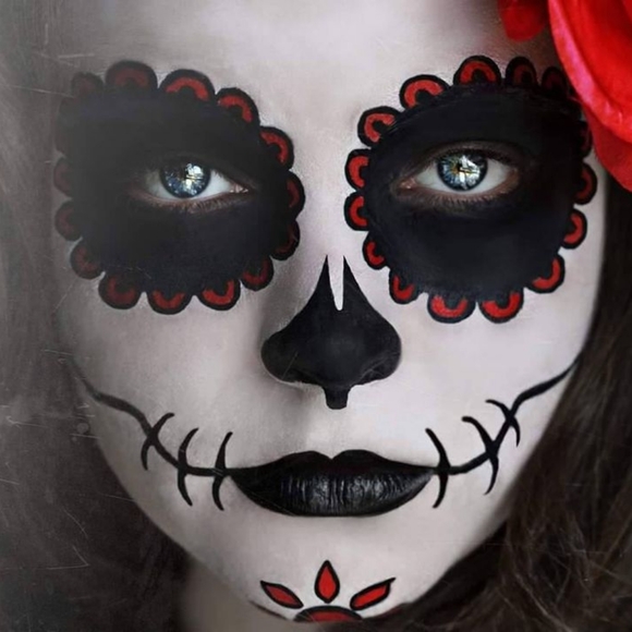 Meet your Posher, Beverly - Picture 6 of 16